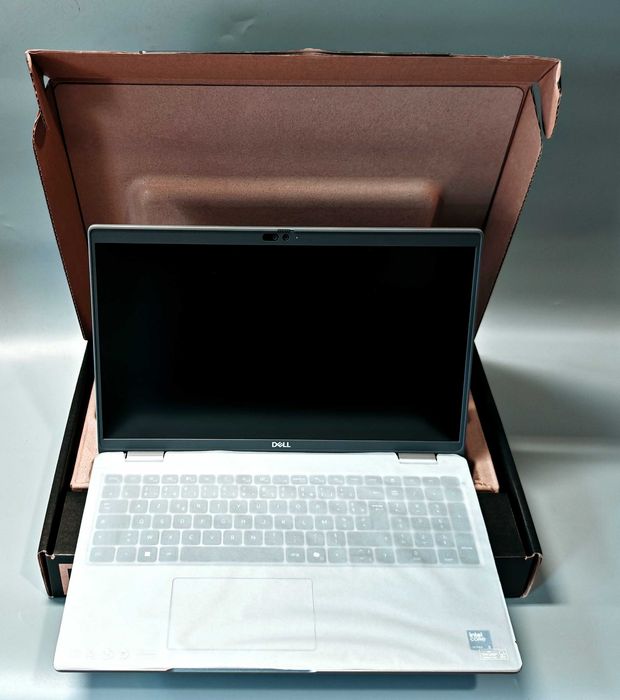 Laptop Dell Latitude 15 5550 Ultra i5 vPRO 512GB SSD 16GB NOWY GW !!