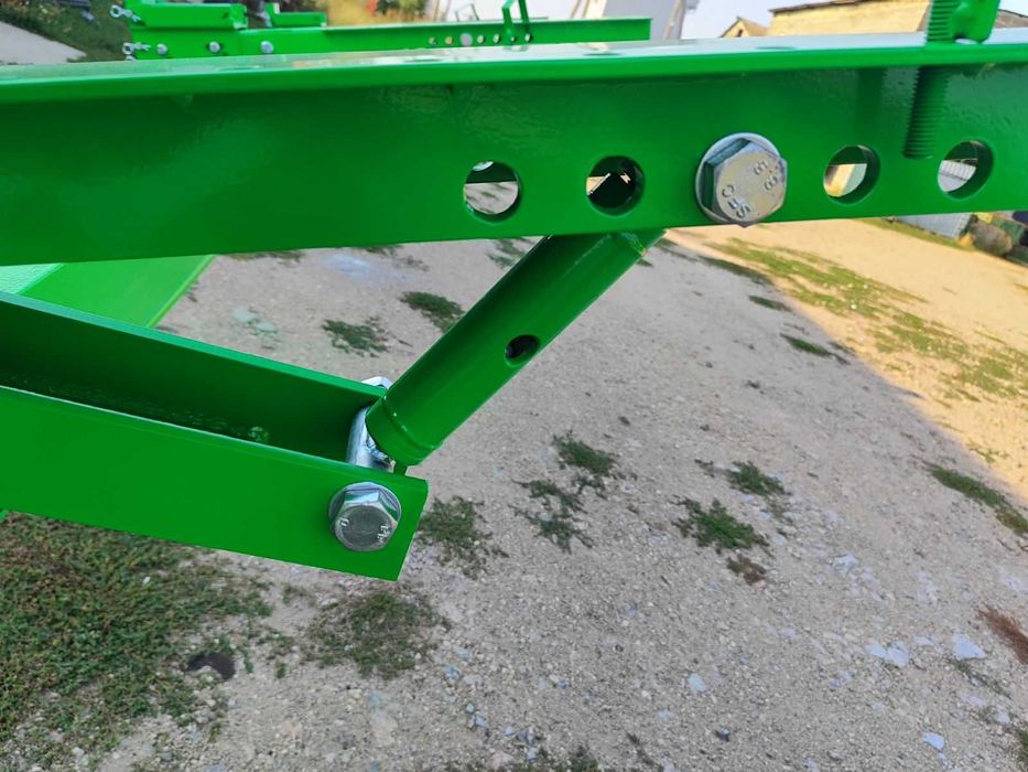 Візок для жниварки Тележка для жатки7-2 м уніерсальний наголовник