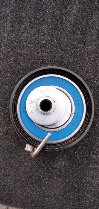 Ролик натяжной Gates T43177 ford fiesta mk5 1,4 бензин