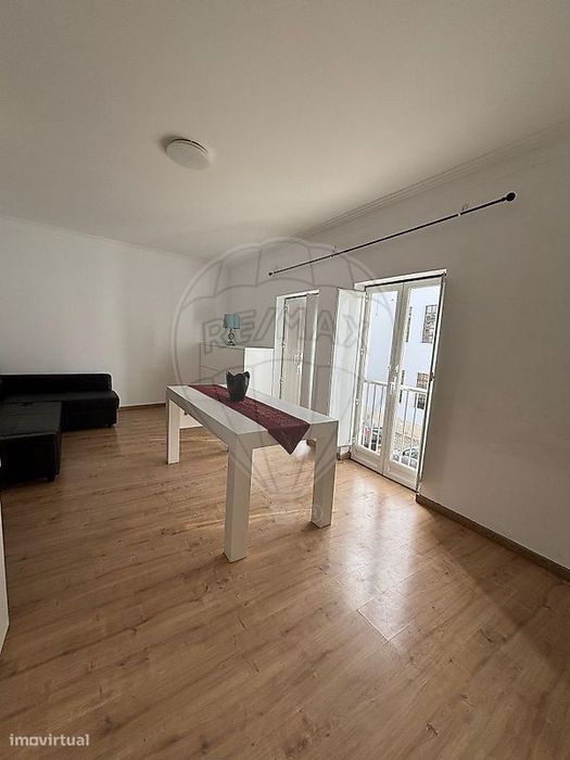Apartamento T3 para venda — Beja (Santiago Maior E São João Baptista), Beja