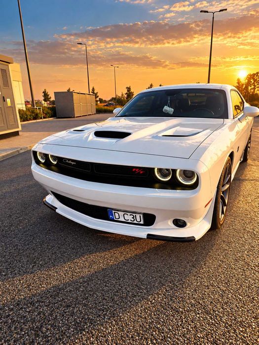 Dodge challenger 6,4 Scat Pack