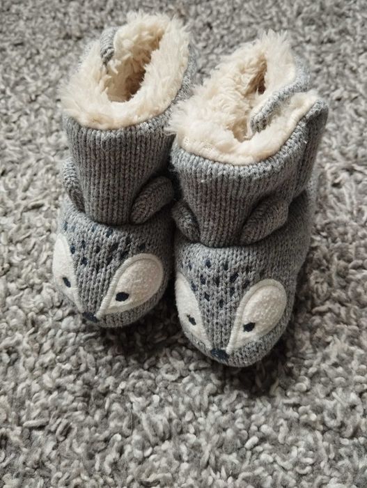 Bardzo ciepłe niechodki KappAhl rozmiar 62-68