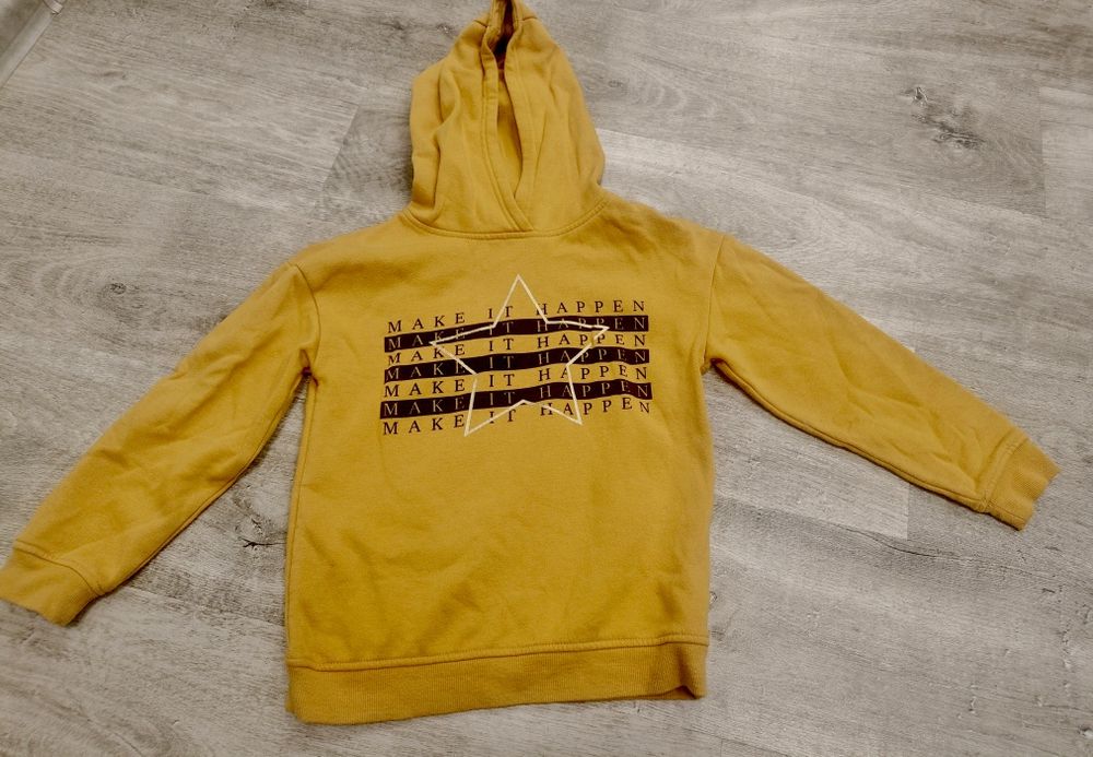Bluza z kapturem miodowa żółta rozmiar 134 stan idealny