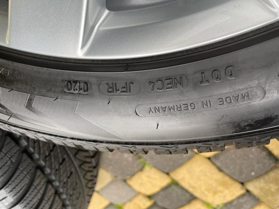 Продам колеса на VW Touareg
