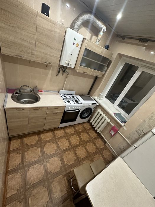 Здам 2 кім по івана Мазепи меблі та техніка