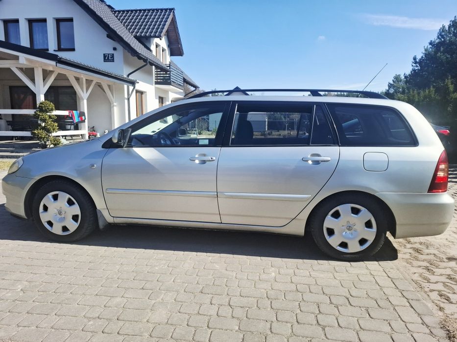 Sprzedam Toyota Corolla 2004 1.6 benzyna + gaz  kombi