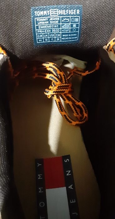 Із США чоловічі кросівки 44 Tommy  Boss подарунок новий рік кроссовки