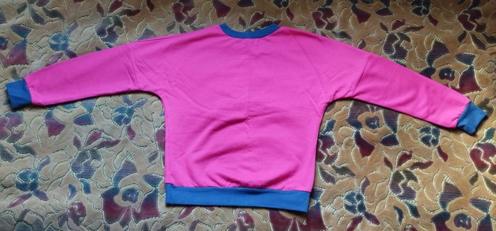 Джемпер для дівчинки. Новий.