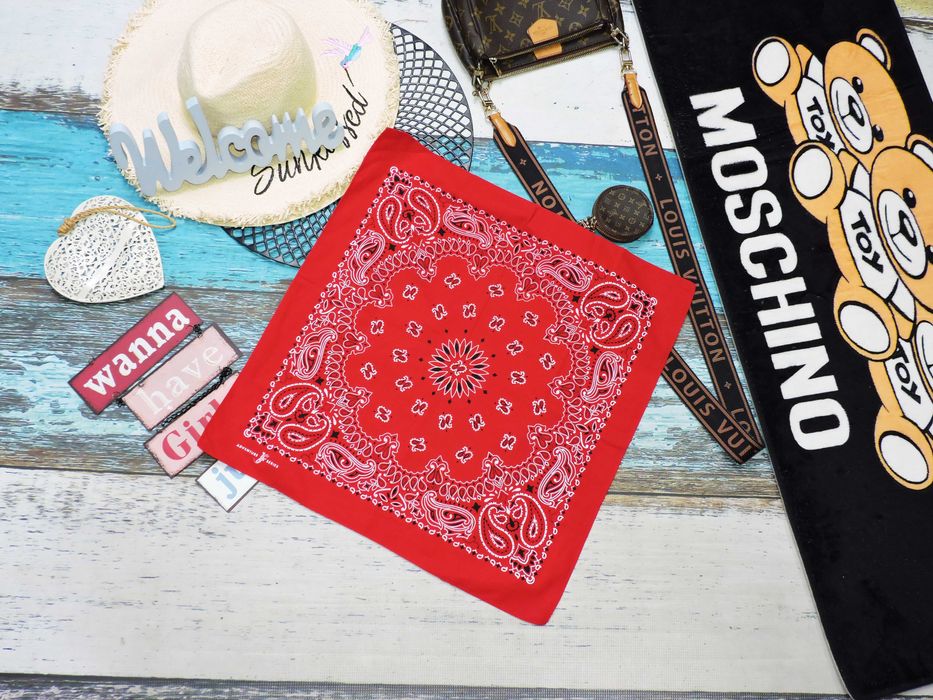 Czerwona Apaszka bandamka