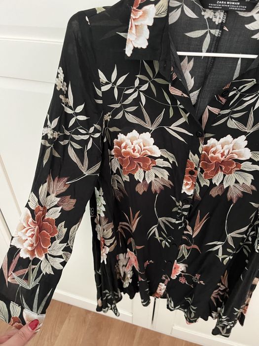 Camisa floral Zara