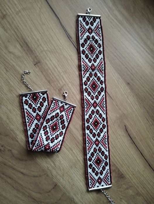 Набір,чокер та браслет з бісеру