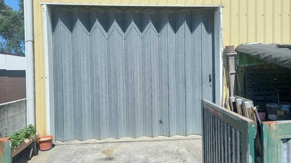 Alugo armazém na Trofa