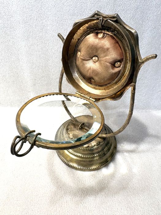 Magnífico antigo relicário / vitrine de relógio de bolso francês