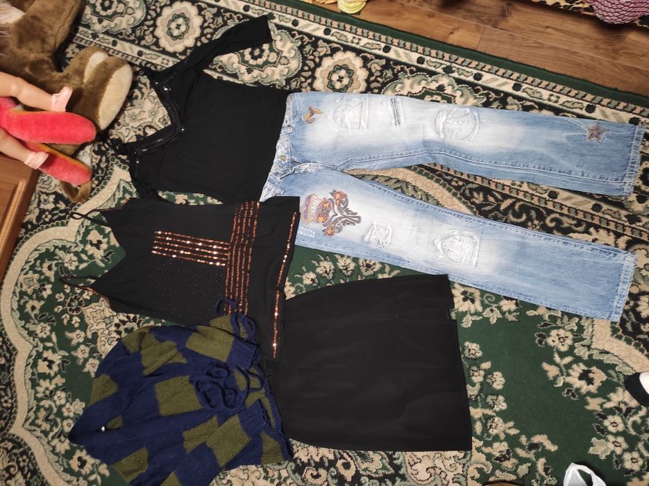 Продам большой пакет женской одежды 46-48 размер