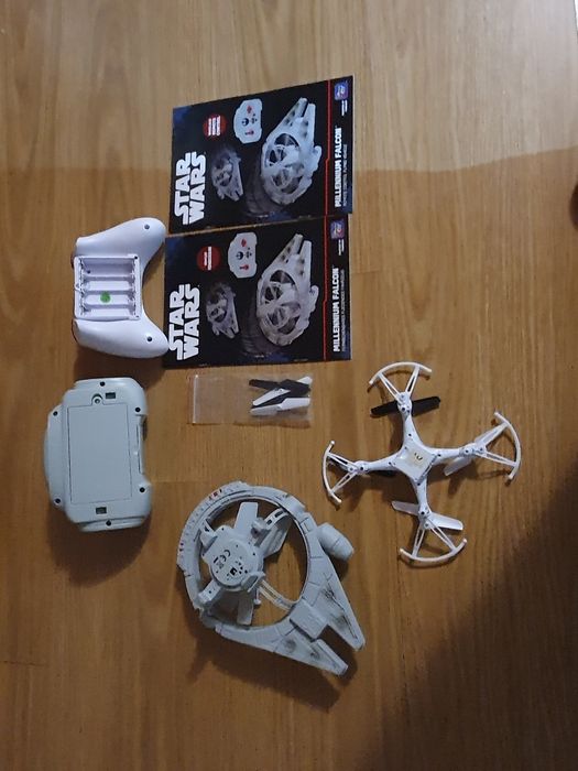 2 Drones - 1 Milenium Falcon Star Wars. 2o Oferta