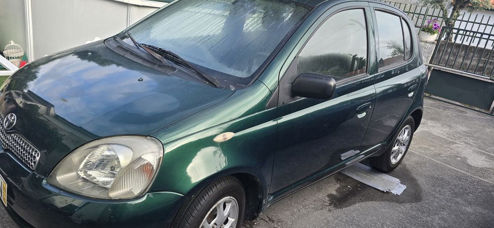 Toyota yaris de 1999