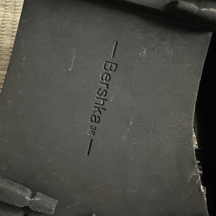 Шкіряні черевики bershka жіночі , кожаные ботинки , чоьоти