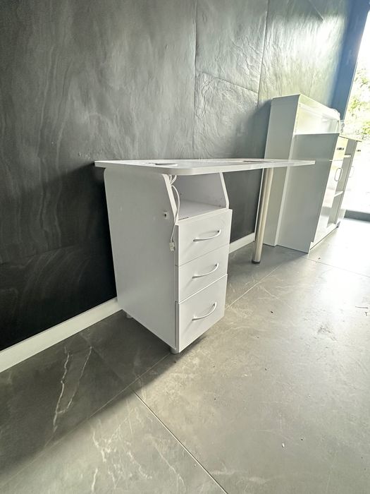 Biurko do manicure Biomak