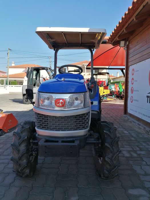ISEKI SIAL HUNTER 20S, 4x4 27 cv com capota