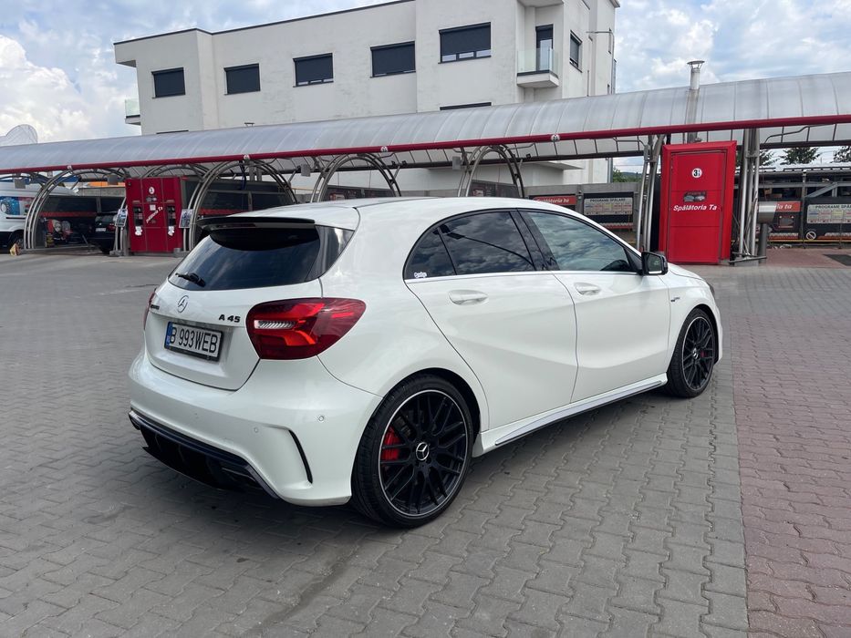 Mercedes A45 2017 381cv
