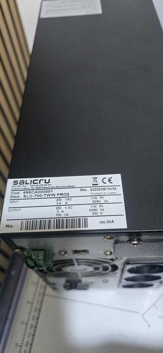 UPS Salicru SLC-700-TWIN PRO2 700VA / 630W – Baterias a substituir