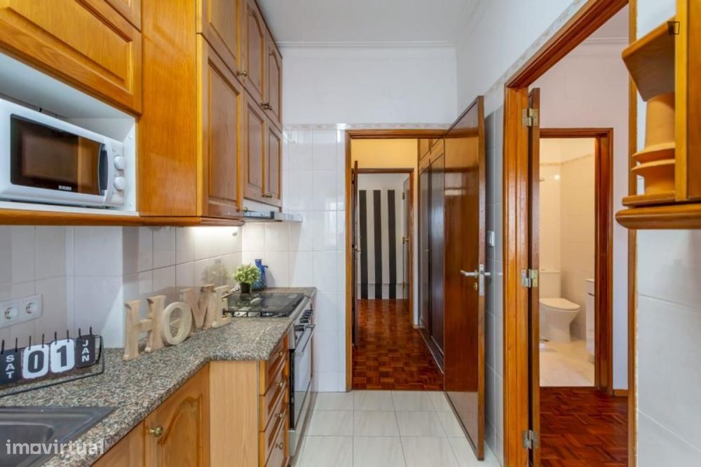 Apartamento com 4 quartos - localizado em Alvalade Lisbon