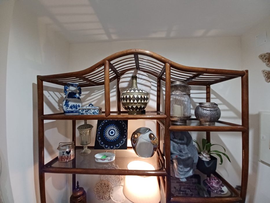 Móvel de bambu de sala