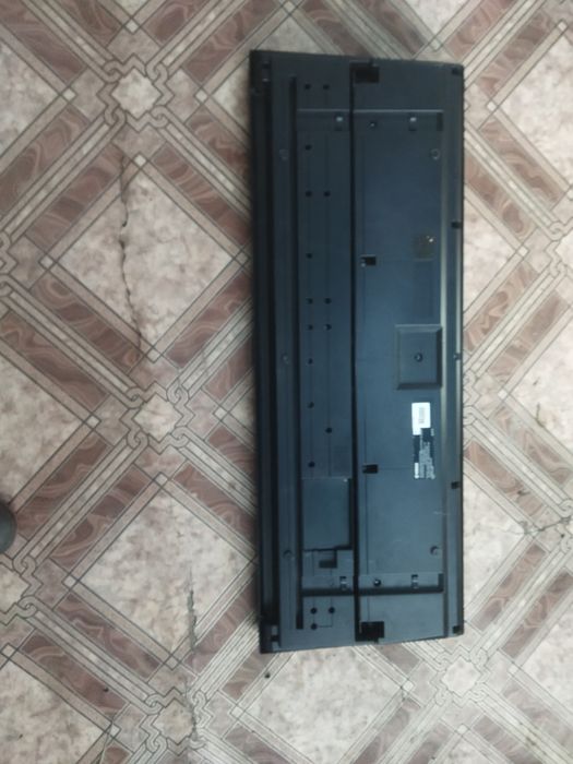 Продам синтезатор