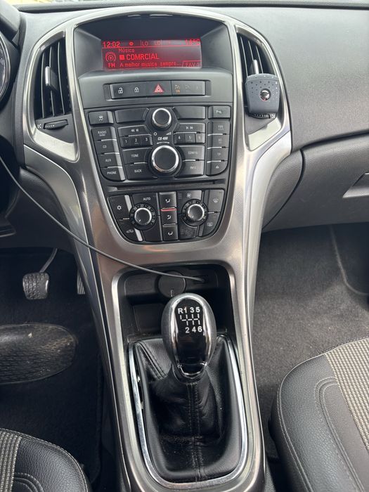 Opel Astra Sports Tourer — fotografia 6