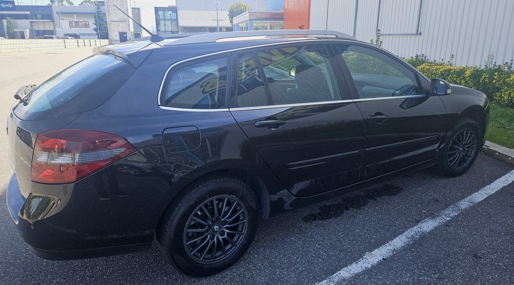 Renault Laguna 3 break — photo 3