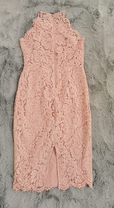 Sukienka koronkowa