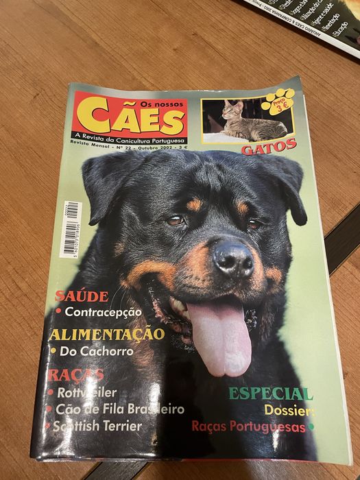 Revistas antigas sobre cães