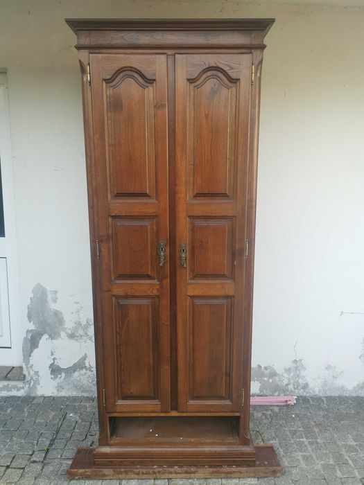 Móveis em bom estado