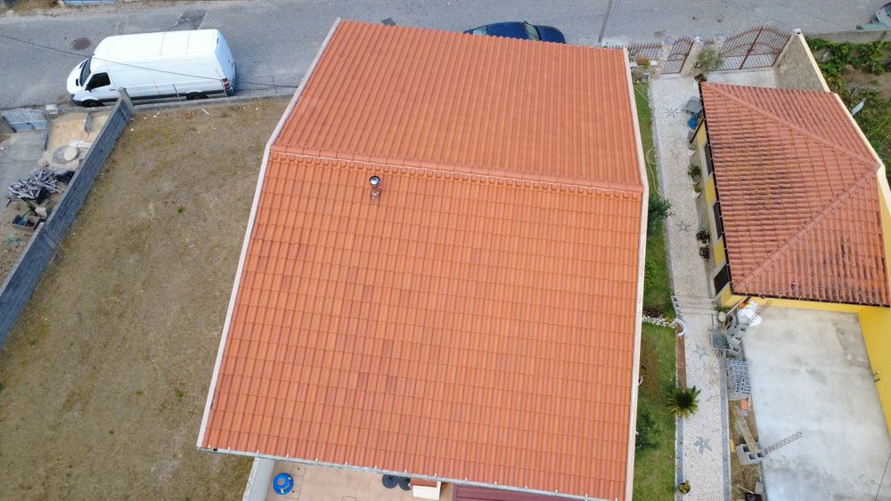 Limpeza e impermeabilização de telhados