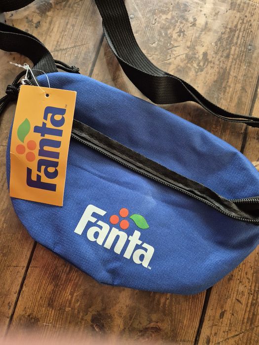 Nerka saszetka niebieska Fanta
