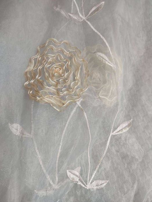 Шифоновый тюль с цветами, б/у