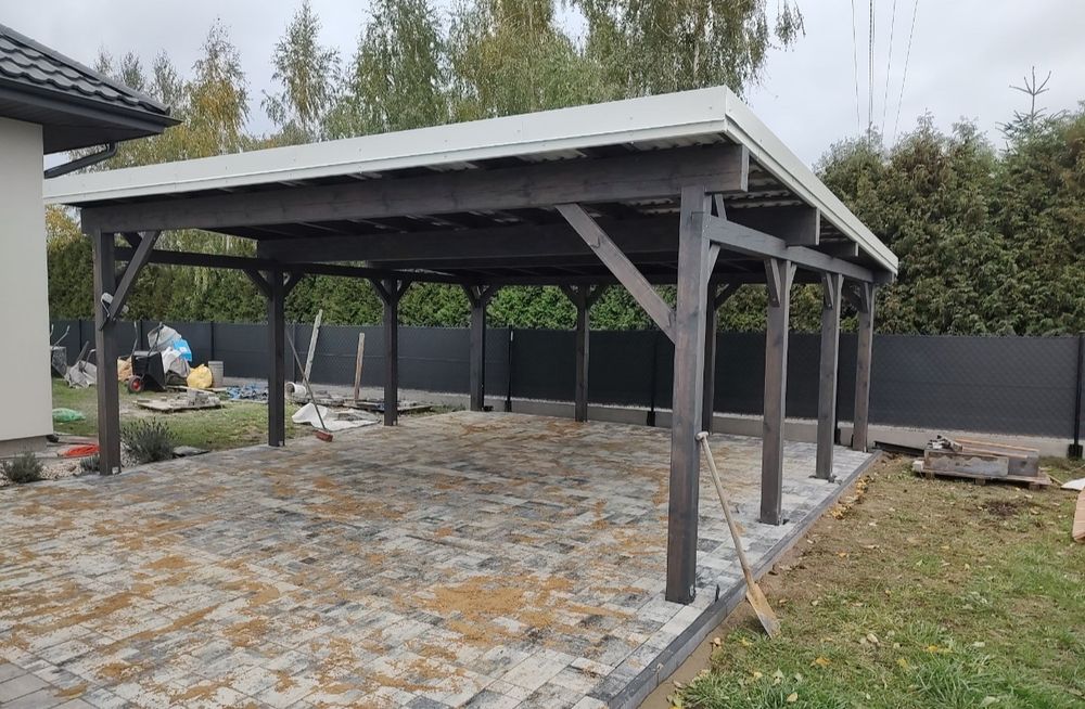 Wiata garażowa drewniana, konstrukcje szkieletowe, garaże drewniane