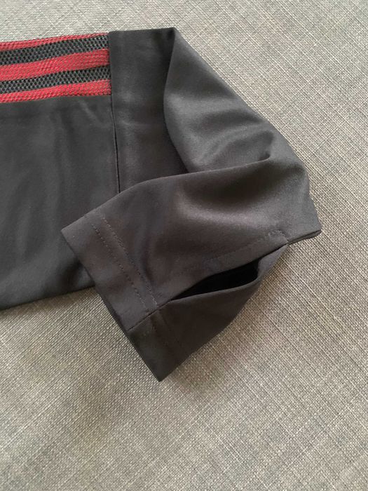 Camisola preta de treino / aquecimento Manchester United 2021, 2022