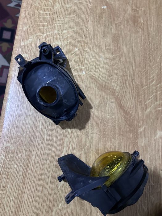 Продам противотуманки (туманки)BMW E39 жовті