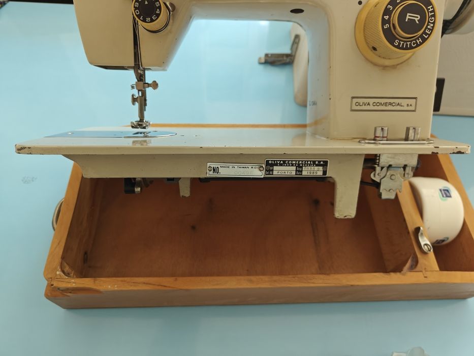Máquina de Costura LMA Oliva CL10A1