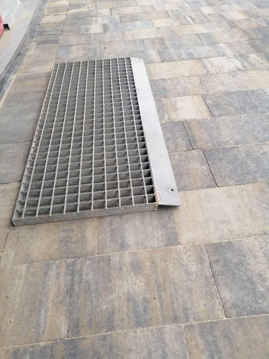 Podjazd pod garaż, krata ocynk