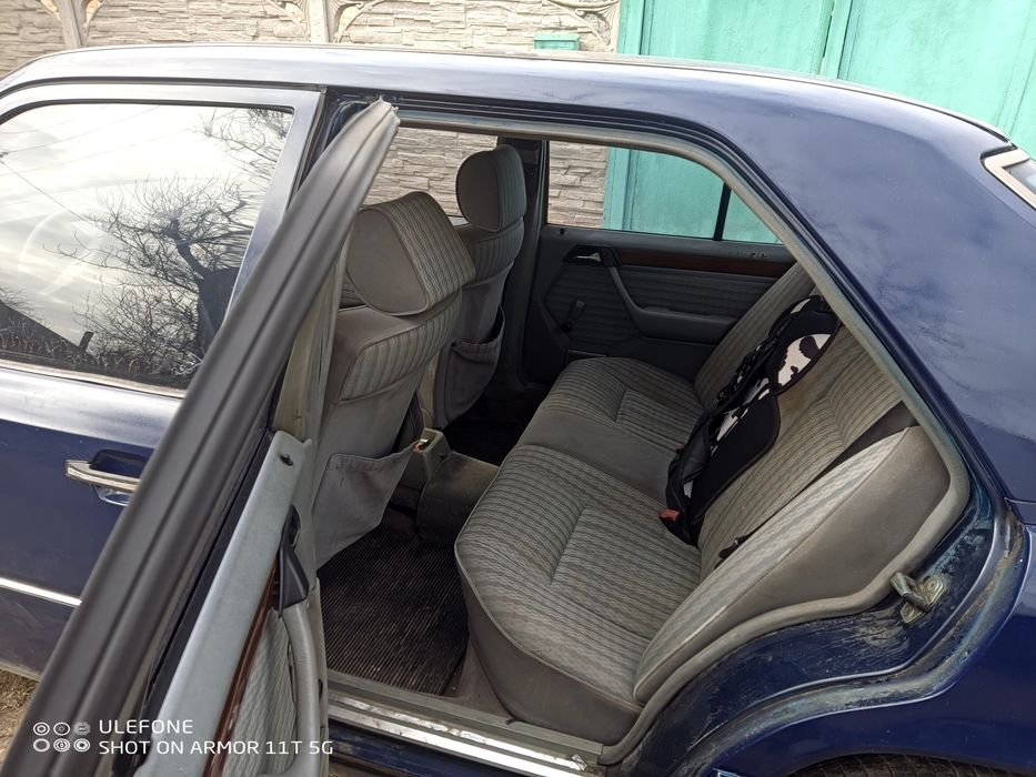 Продам мерседес 230Е