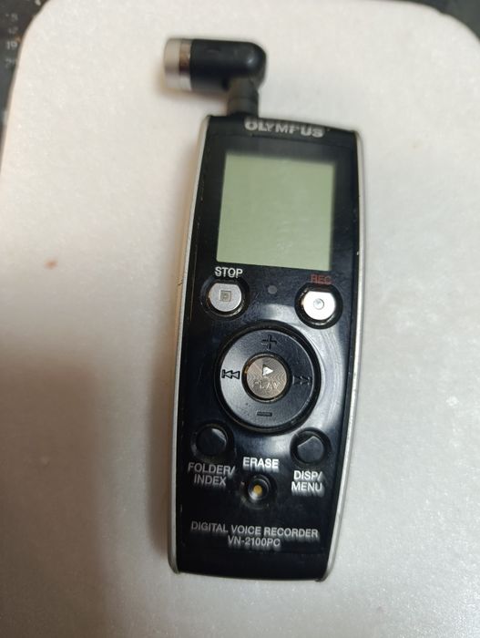 Диктофон Olympus, дивіться опис