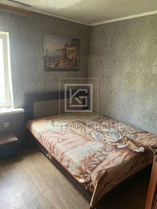 Продається пів будинку з окремим двором та власним входом у Гостомелі!