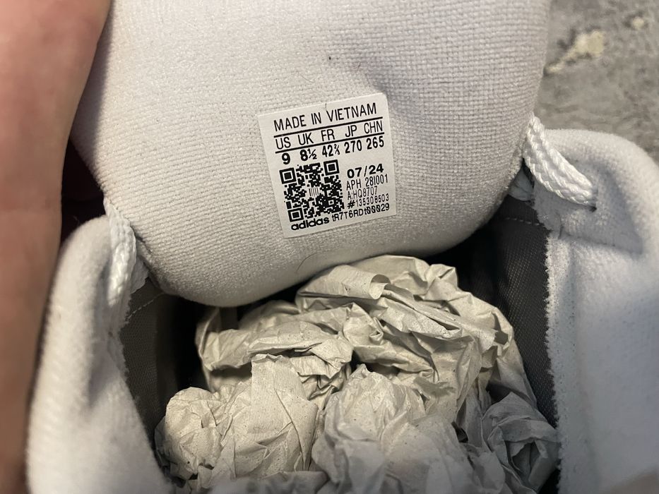 Кросівки adidas