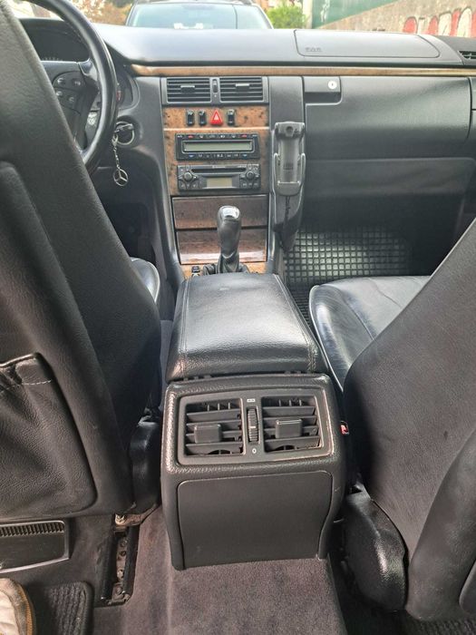 Mercedes CDI E270 — photo 4