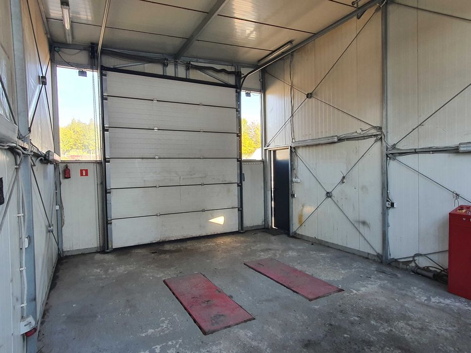 Garaż, budynek z płyty warstwowej 5 x 7