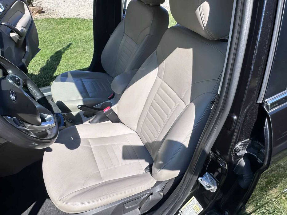 Ford Fiesta Titanium      2014