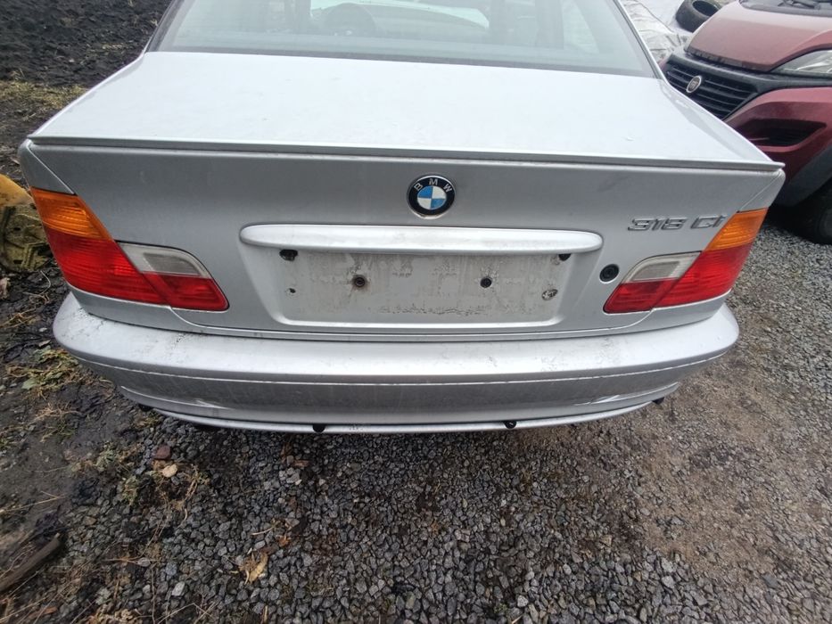 Tylna klapa BMW E46 coupe 354