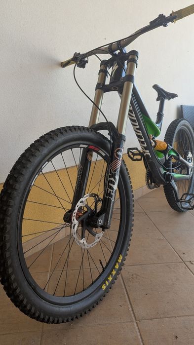 Specialized Demo 8